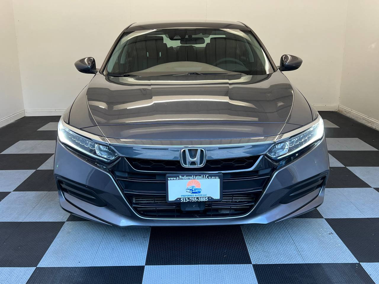 Used 2018 Honda Accord LX image 2