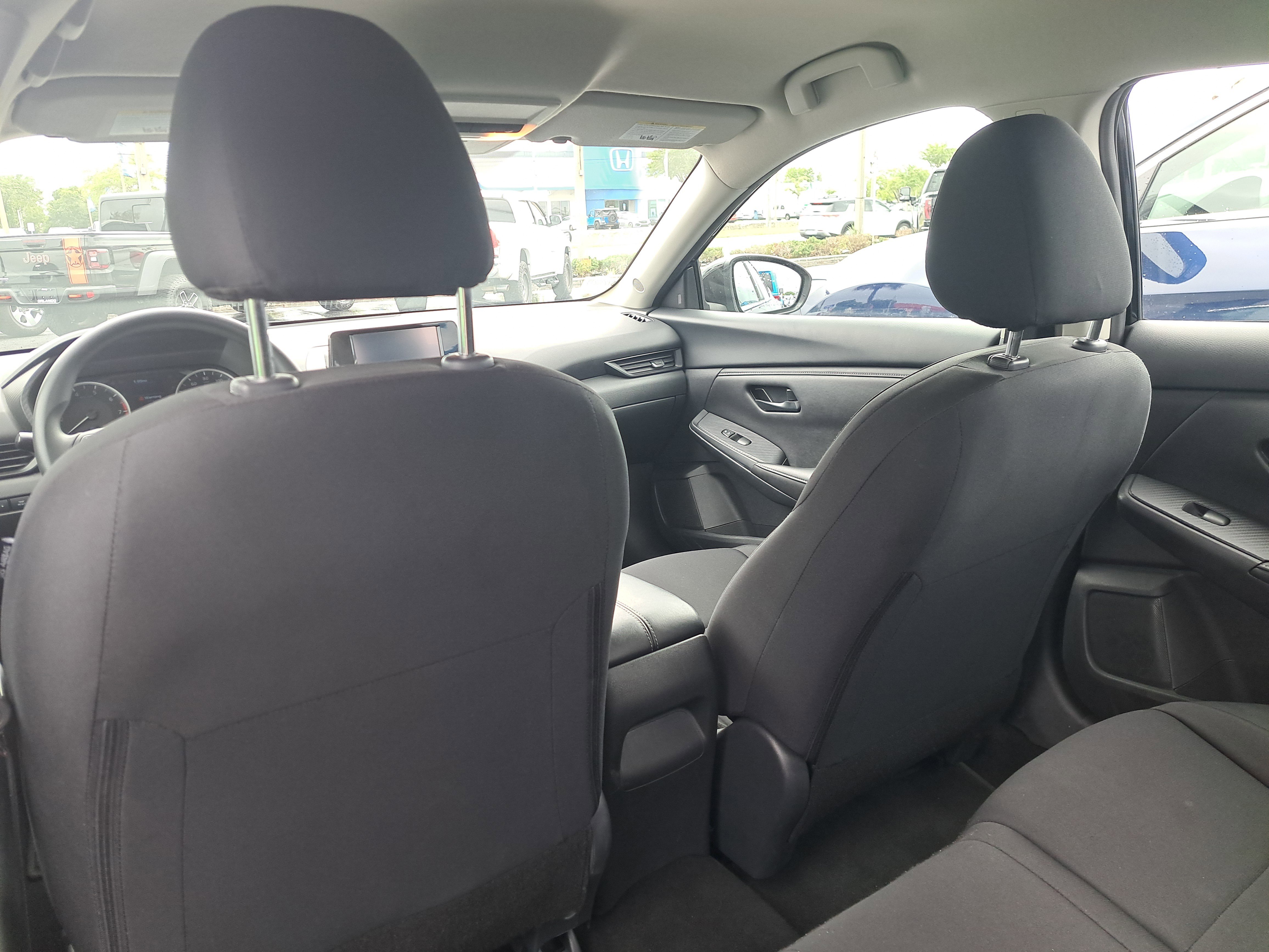 Used 2025 Nissan Sentra S image 16
