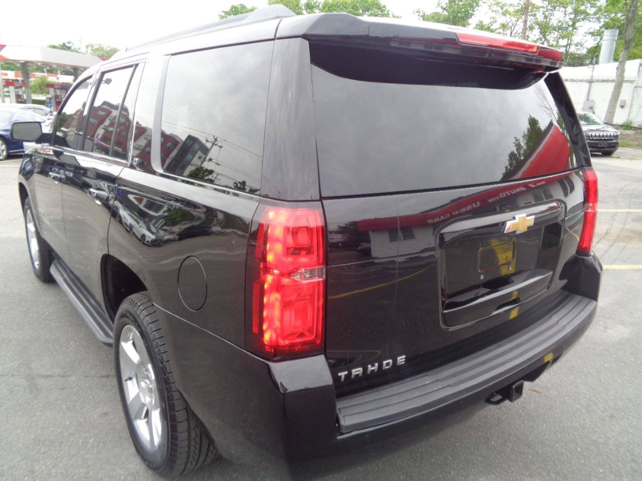 Used 2016 Chevrolet Tahoe LT w/ Luxury Package RWD image 19