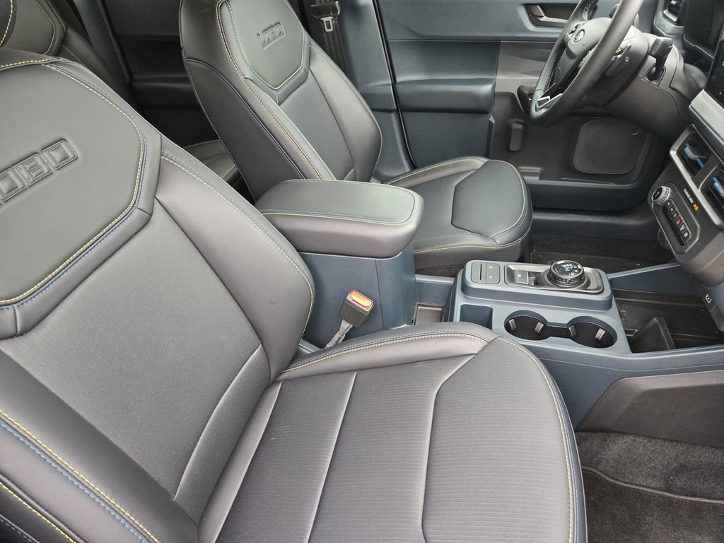 Used 2025 Ford Maverick Lobo AWD/4WD image 19
