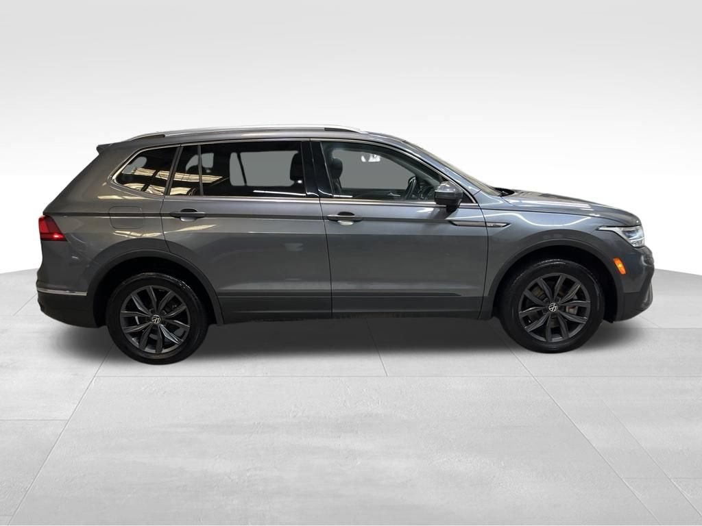 Used 2023 Volkswagen Tiguan SE FWD image 6