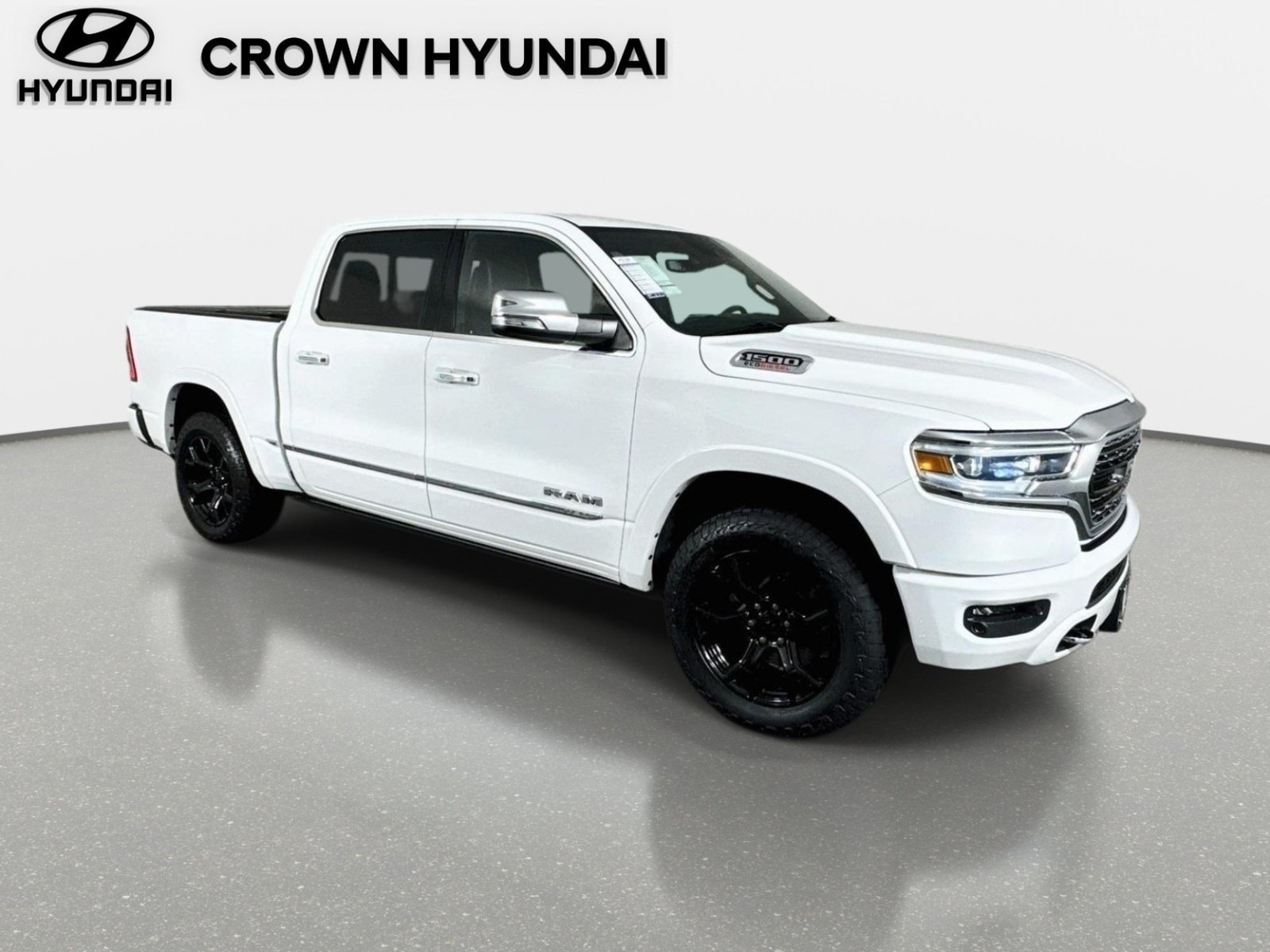 Used 2021 RAM 1500 Limited w/ Body Color Bumper Group AWD/4WD image 4