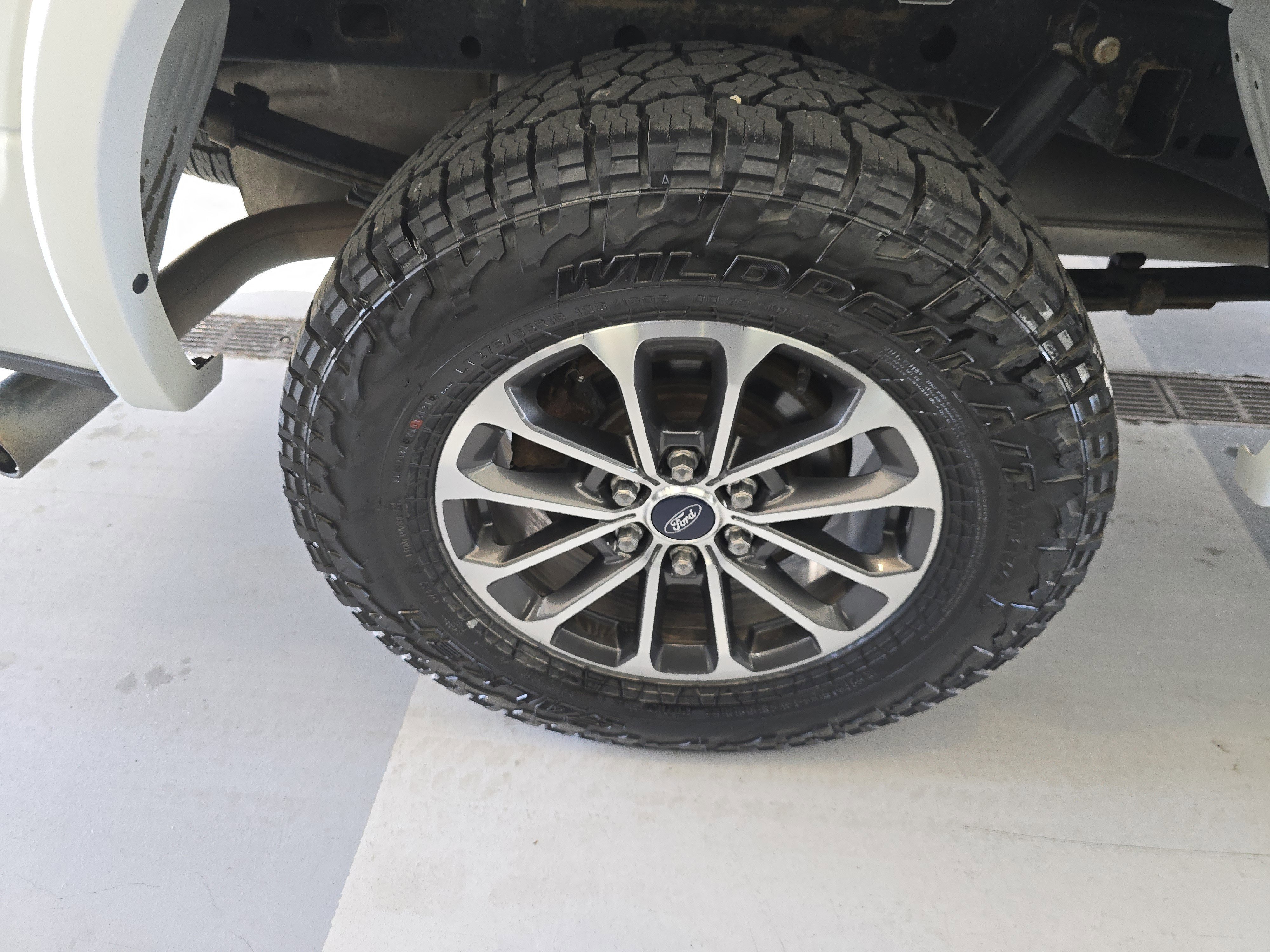 Used 2018 Ford F150 XLT w/ Equipment Group 302A Luxury image 9