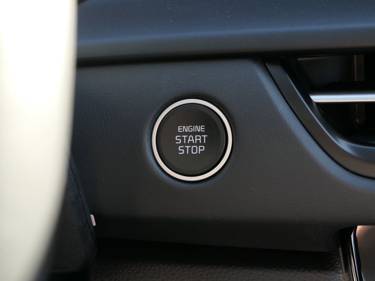 New 2026 Kia Seltos EX image 14