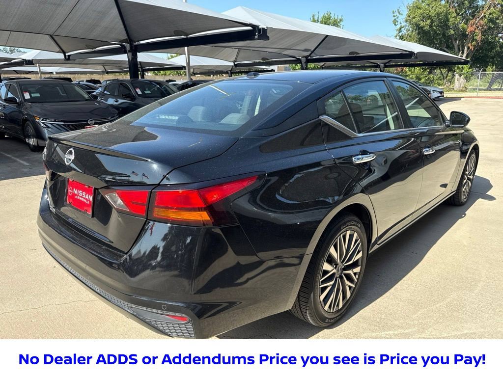 Certified 2025 Nissan Altima 2.5 SV FWD image 10