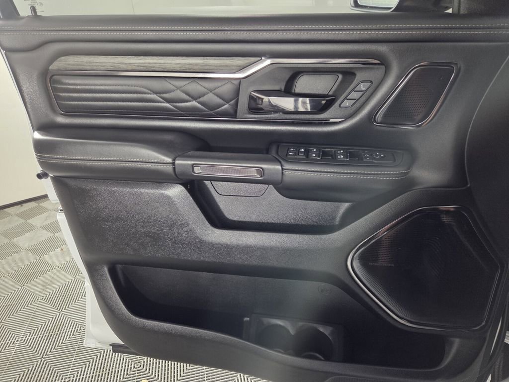 Certified 2025 RAM 1500 Limited image 21