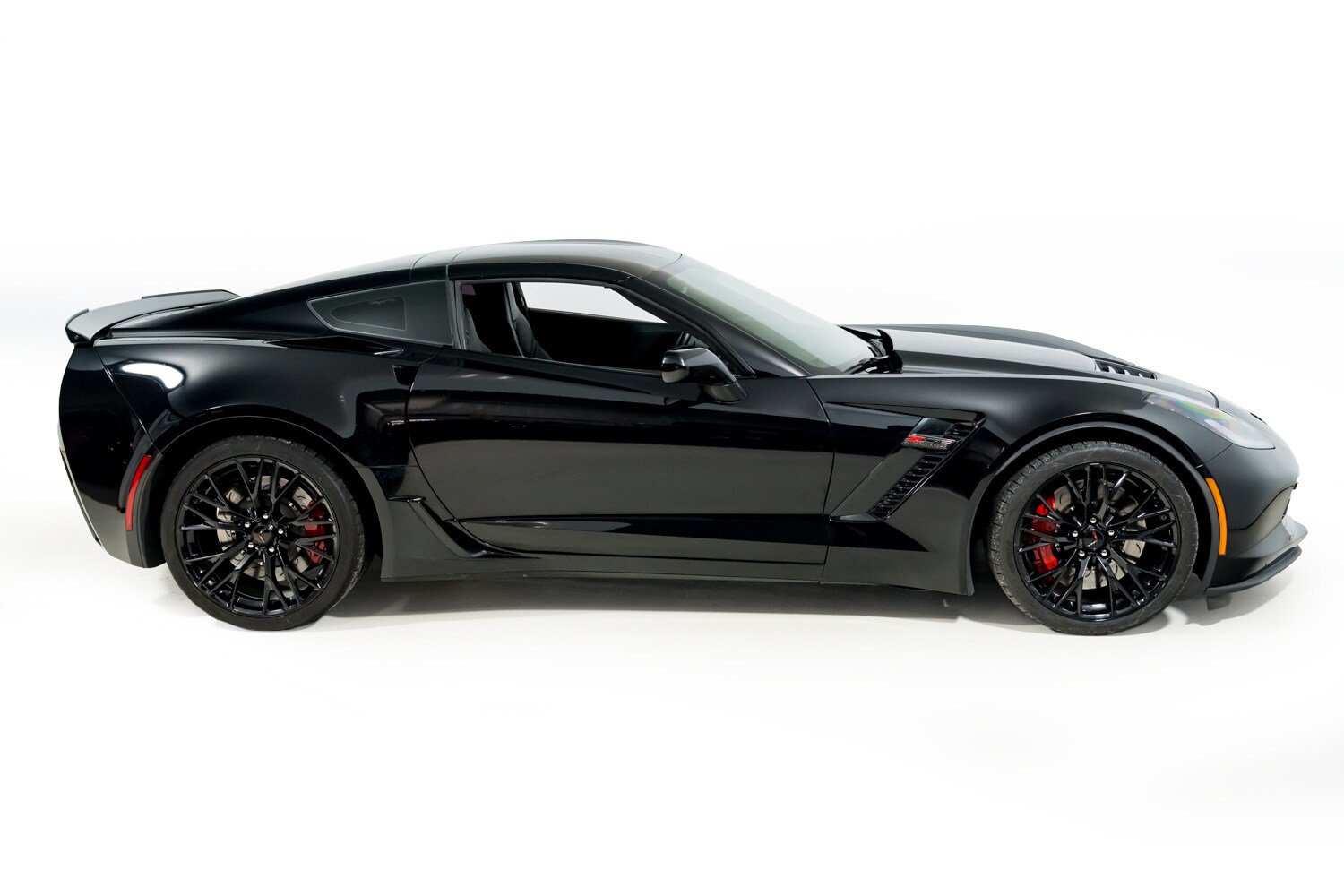 Used 2016 Chevrolet Corvette Z06 w/ 3LZ Preferred Equipment Group RWD image 10
