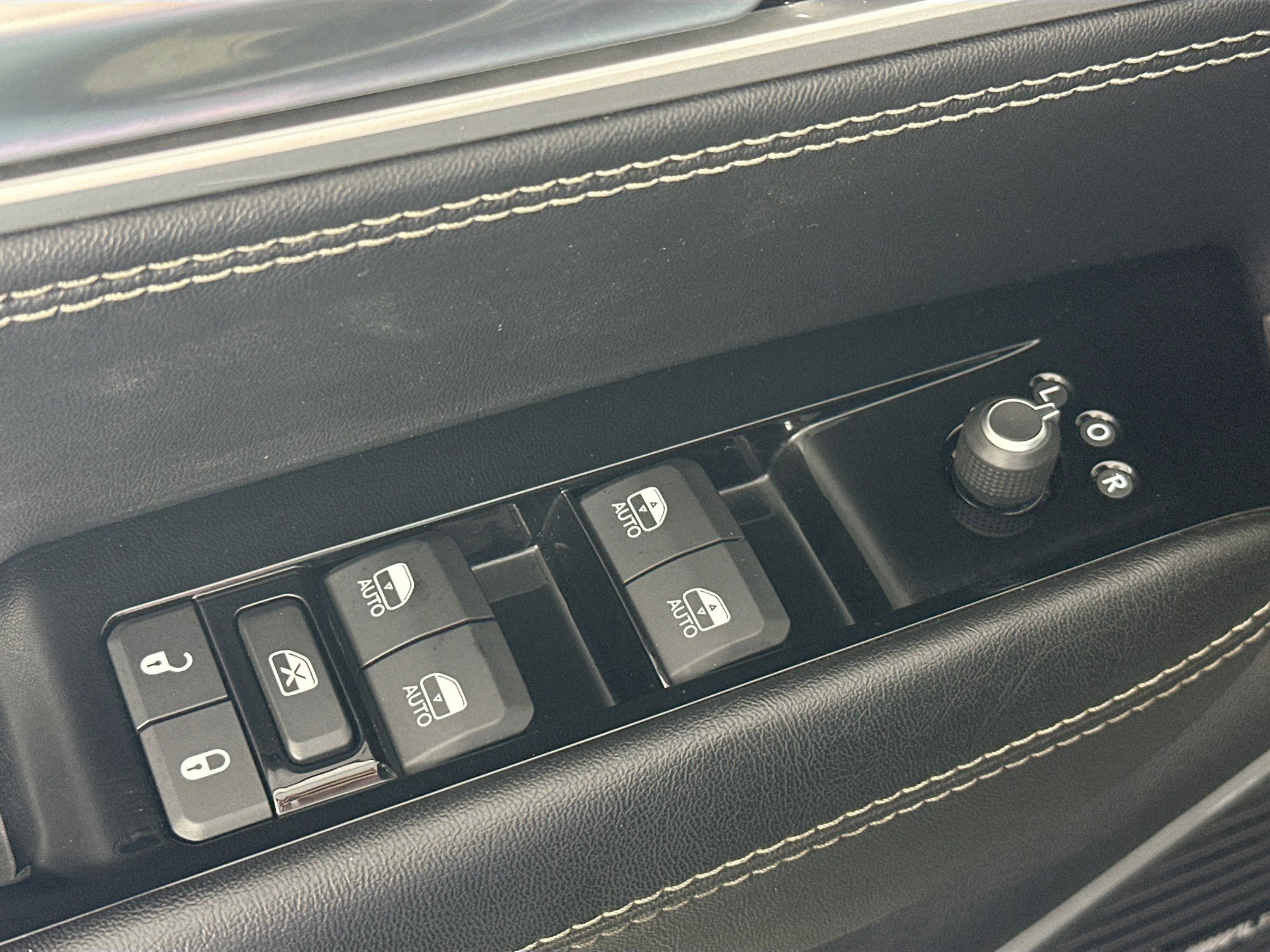 Used 2022 Jeep Wagoneer Series III image 18