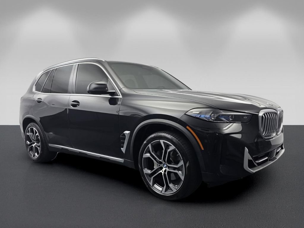 Certified 2024 BMW X5 xDrive40i w/ Premium Package AWD/4WD video 1