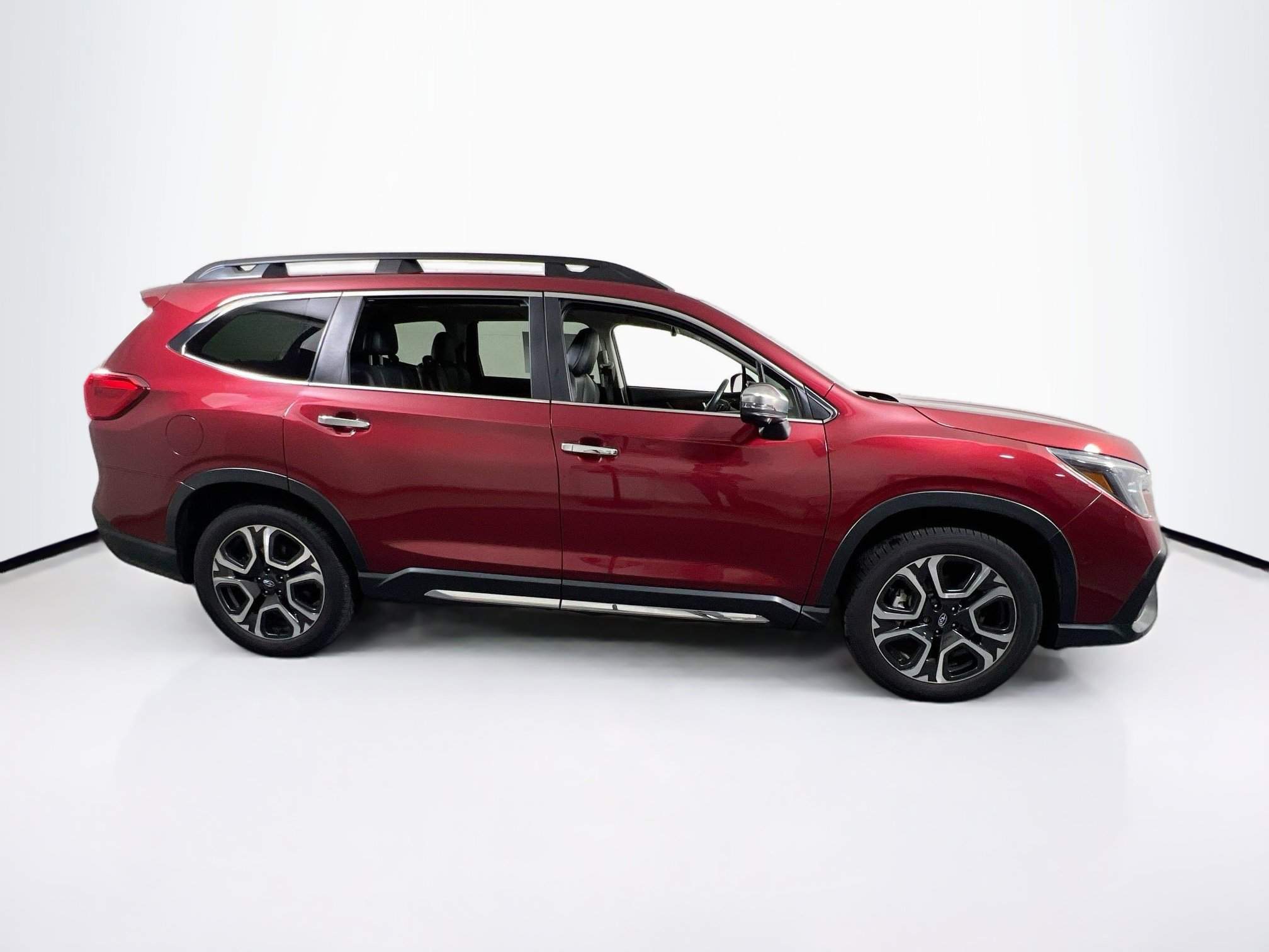 Used 2023 Subaru Ascent Touring AWD/4WD image 4