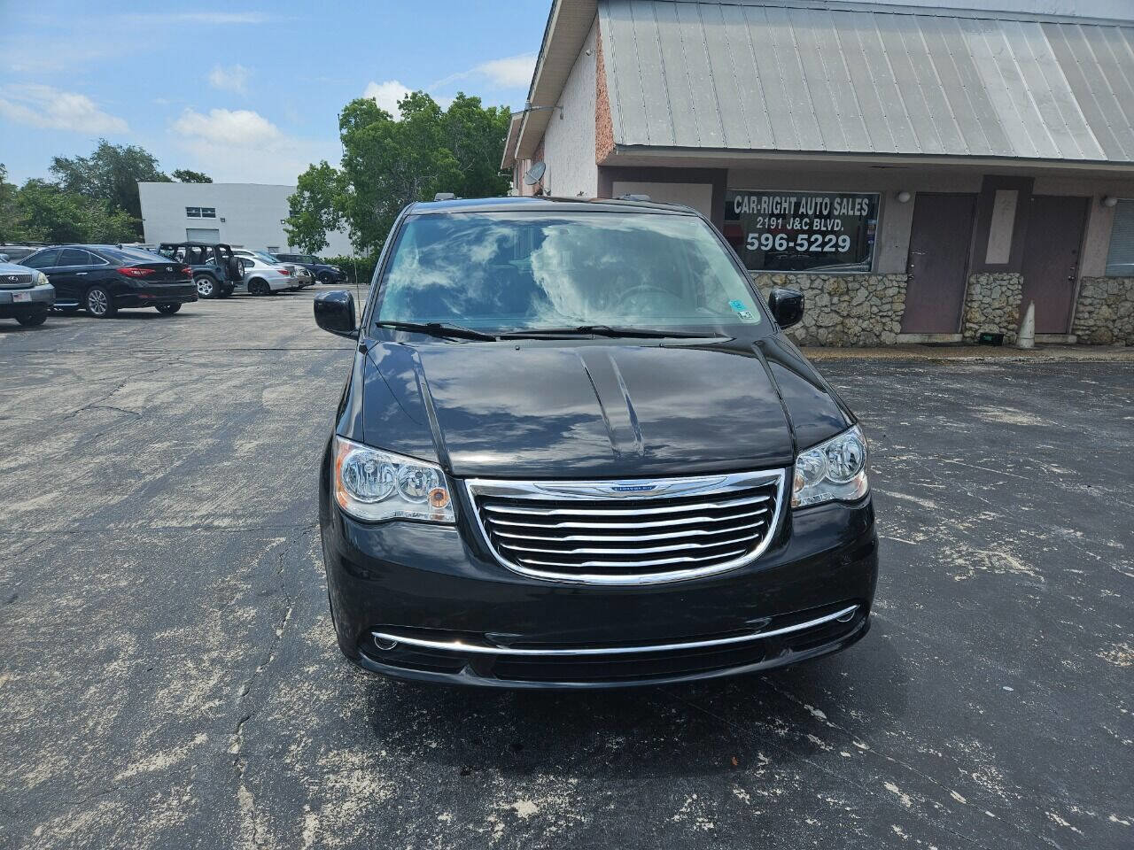 Used 2015 Chrysler Town & Country Touring