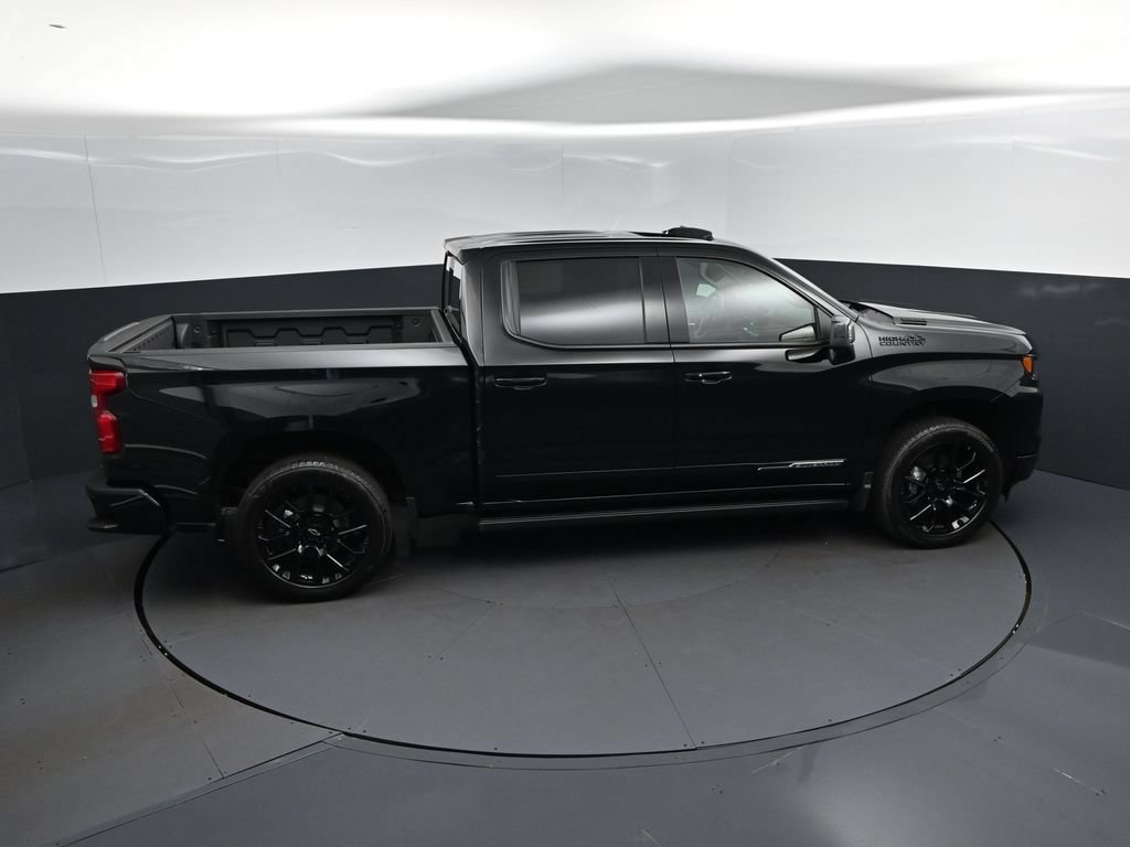 New 2026 Chevrolet Silverado 1500 High Country w/ High Country Premium Package AWD/4WD image 39