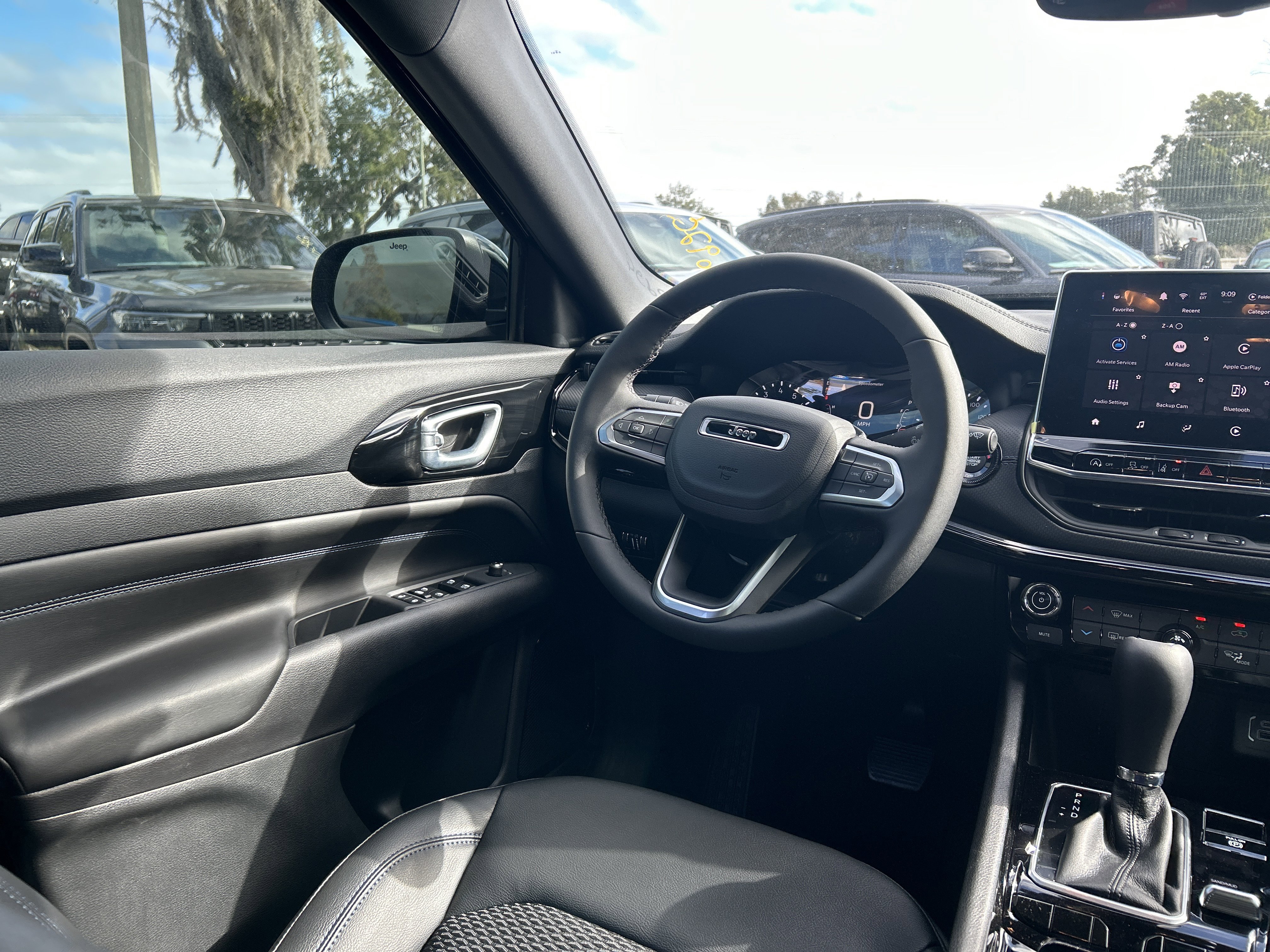 New 2026 Jeep Compass Latitude image 32