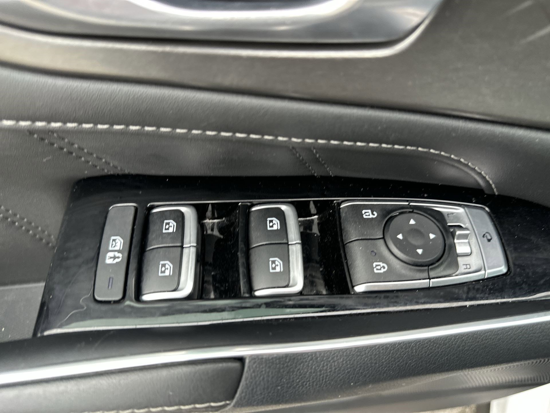 Used 2023 Kia Sorento SX FWD image 15