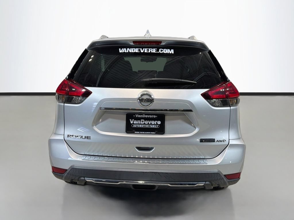 Used 2019 Nissan Rogue S w/ Special Edition Package AWD/4WD image 6