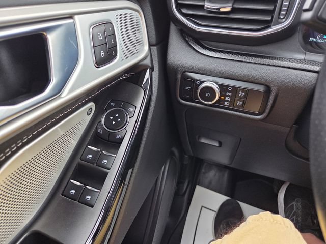 Used 2023 Ford Explorer ST w/ Equipment Group 401A AWD/4WD image 24