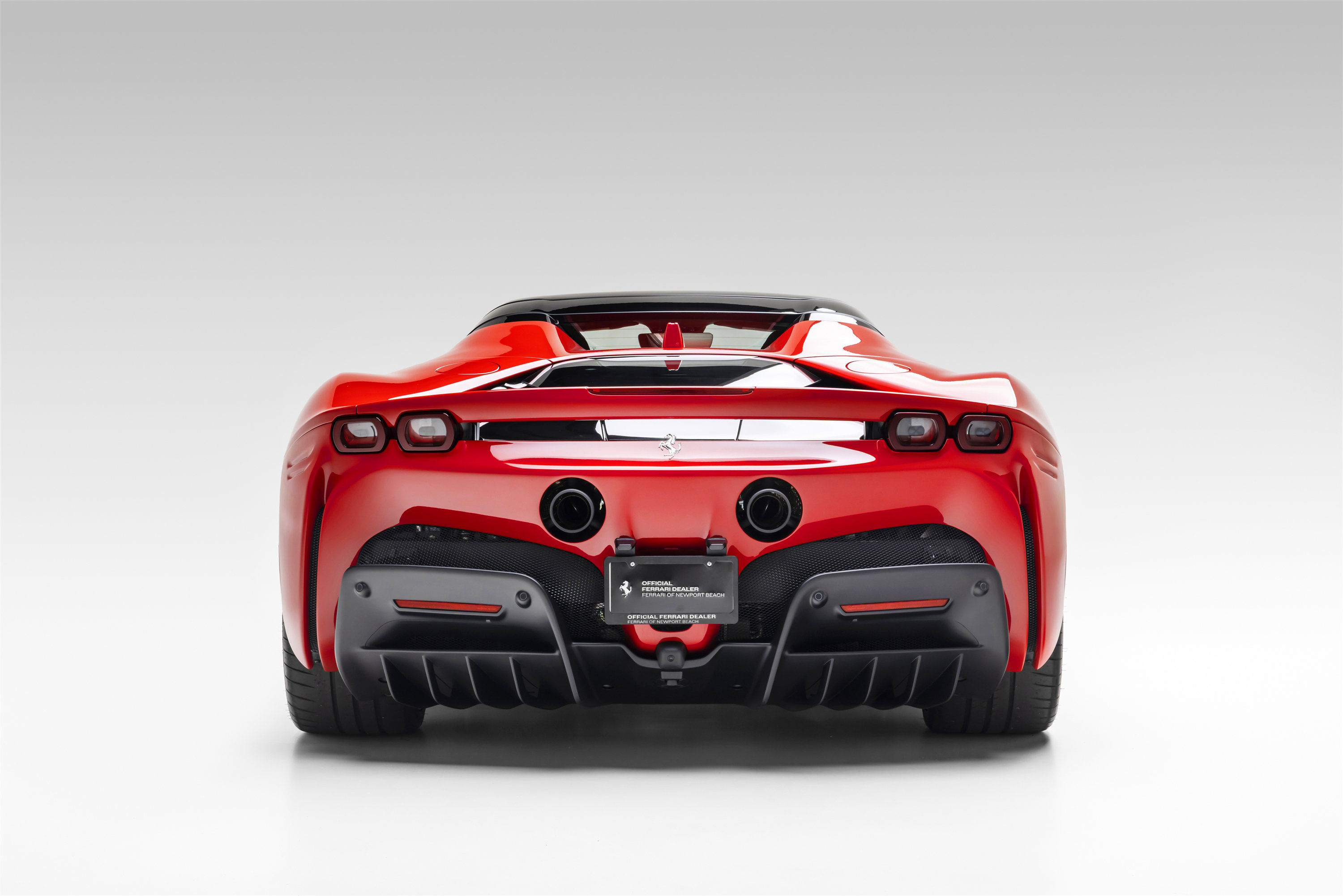 Certified 2025 Ferrari SF90 Spider AWD/4WD image 5