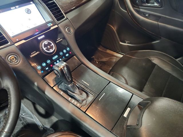 Used 2019 Ford Taurus Limited FWD image 12