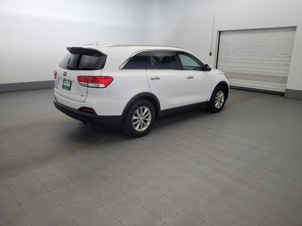 Used 2016 Kia Sorento AWD w/ LX Convenience Package image 10