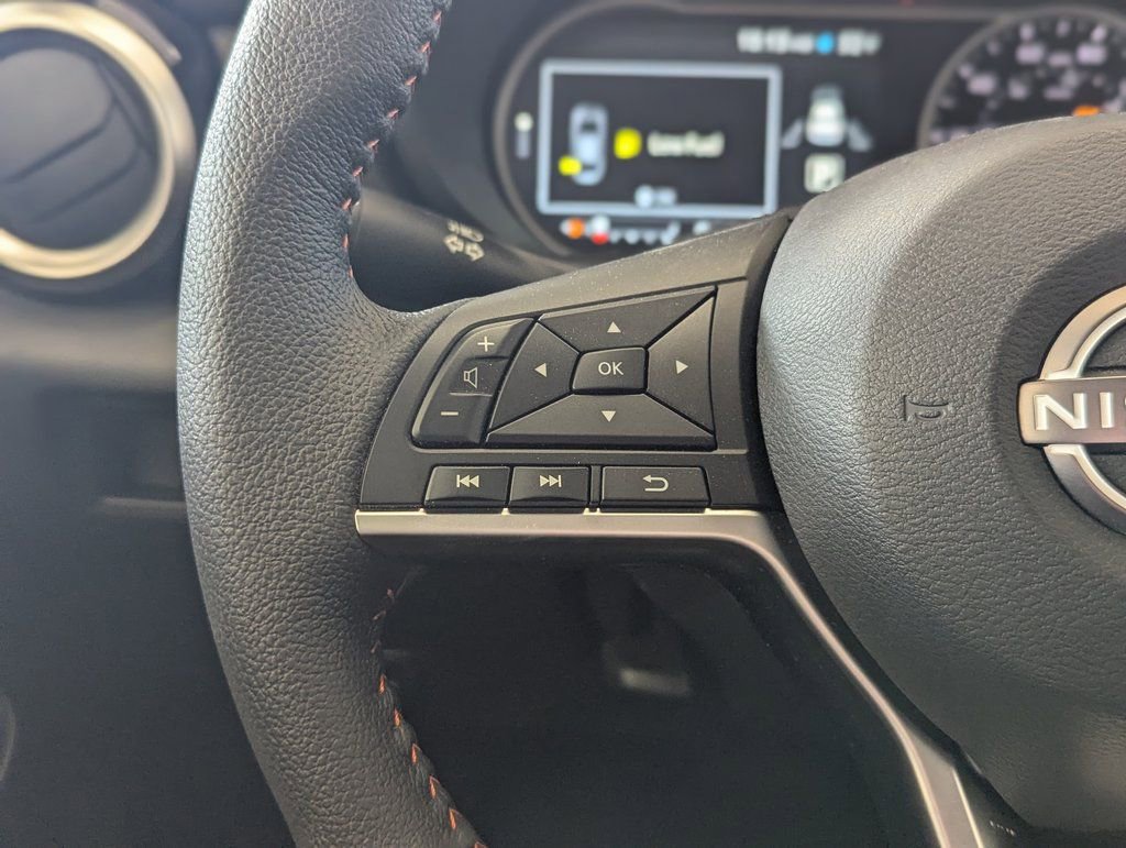 New 2025 Nissan Versa SR w/ Trunk Package image 22