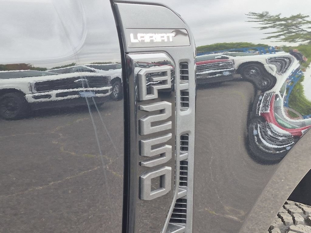 New 2026 Ford F250 Lariat w/ Tremor Off-Road Package AWD/4WD image 29