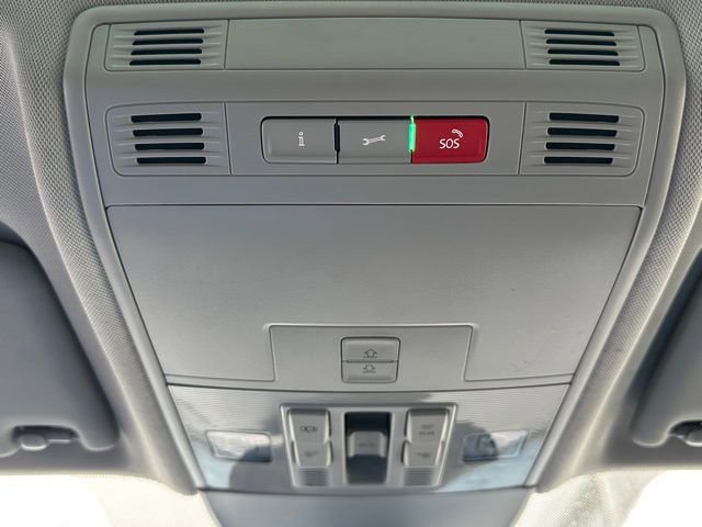 Certified 2024 Volkswagen Taos SE image 39