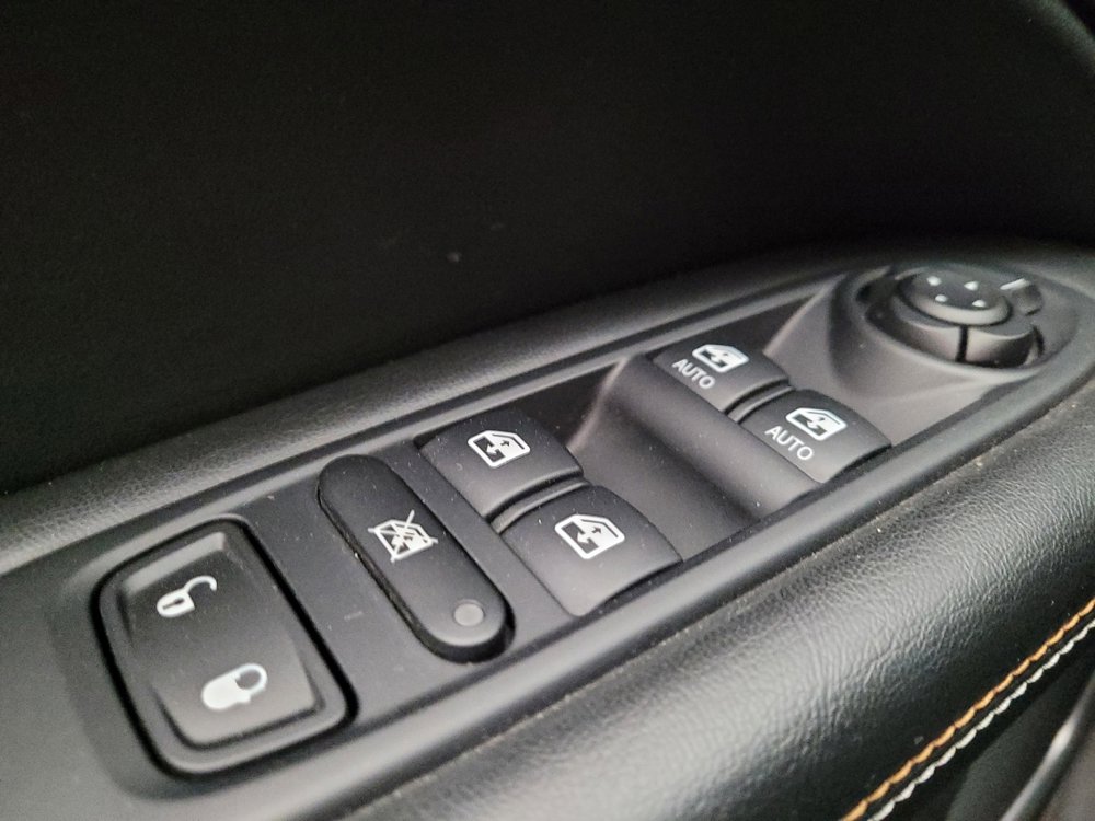 Used 2020 Jeep Compass Sport image 27