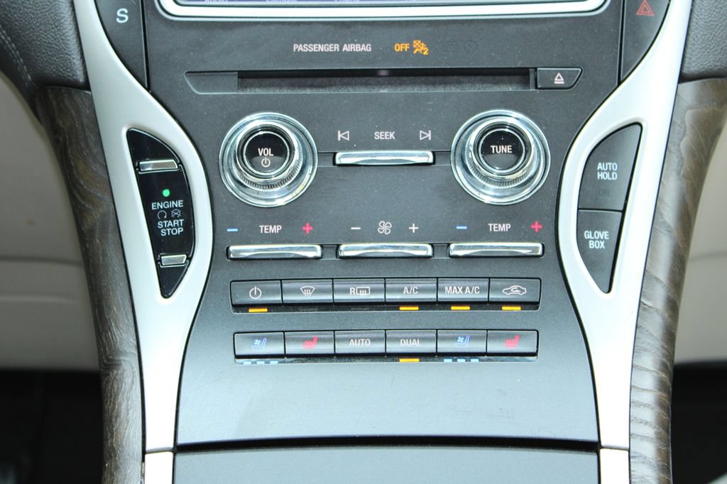 Used 2020 Lincoln Nautilus Reserve FWD image 22