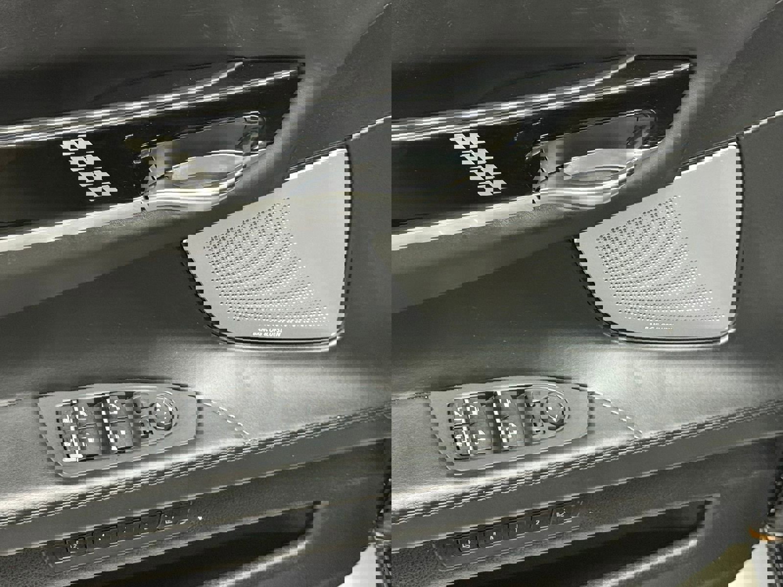 Used 2013 BMW 750Li LWB image 20