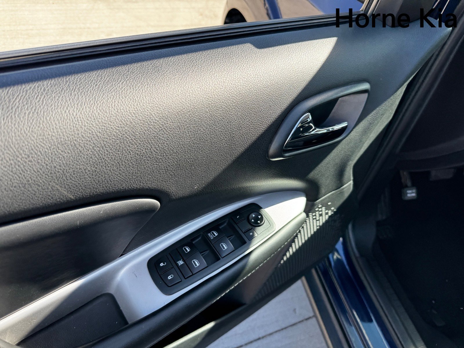 Used 2019 Dodge Journey SE image 11