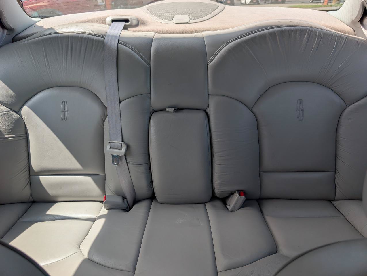 Used 1995 Lincoln Continental FWD image 26