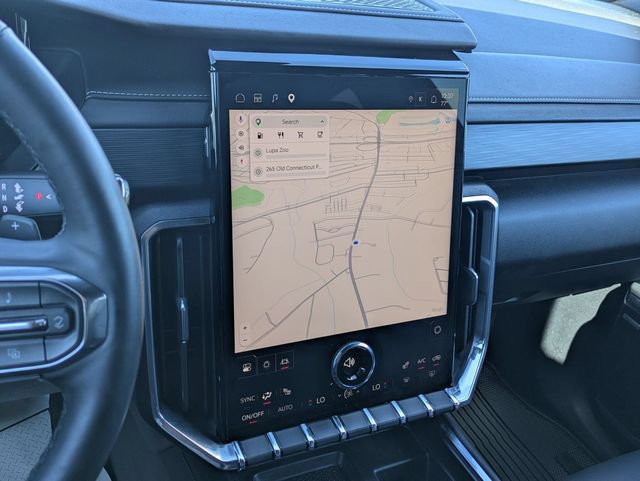 Used 2025 GMC Acadia Elevation w/ Elevation Premium Package FWD image 21