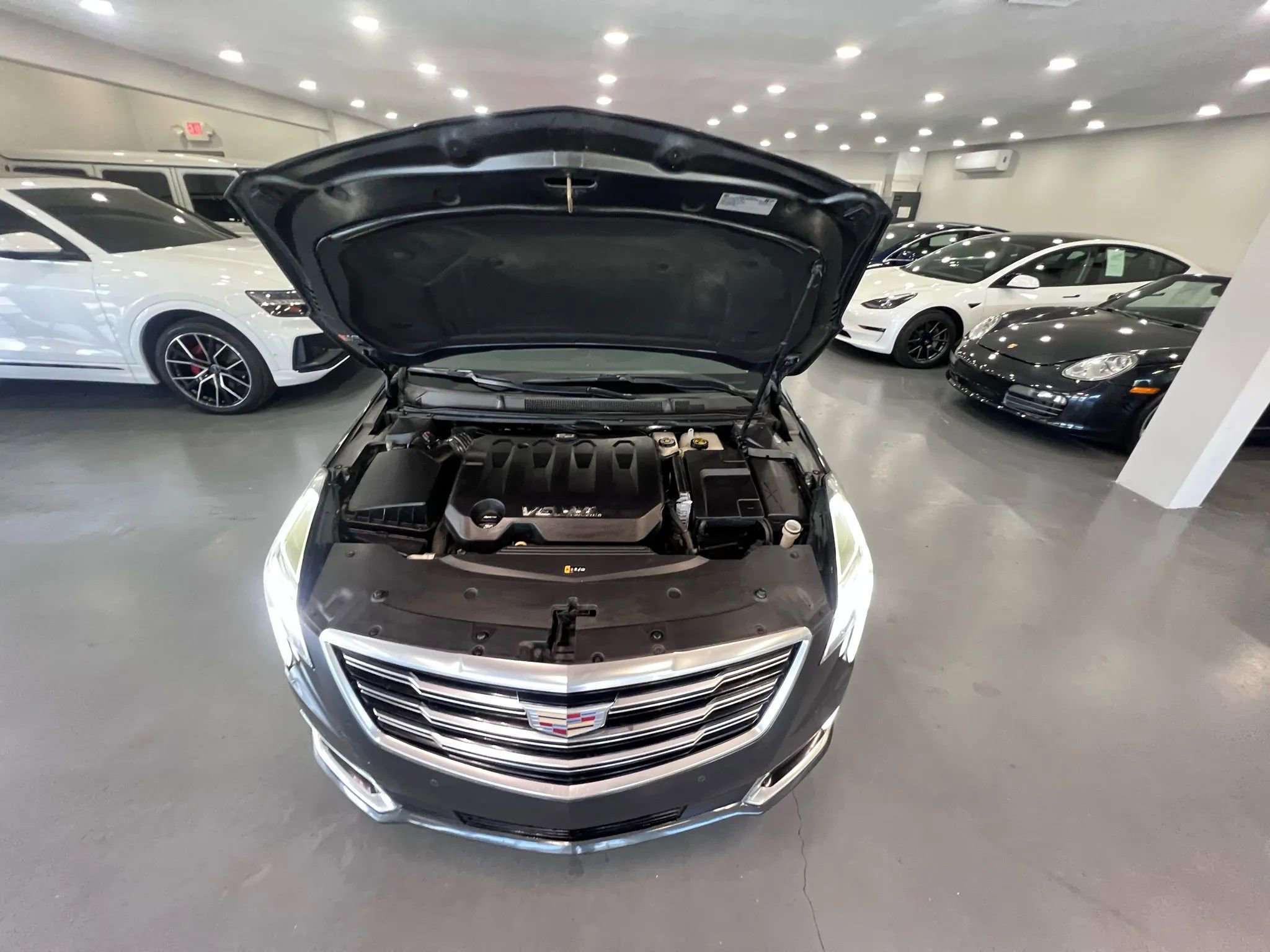 Used 2019 Cadillac XTS Luxury image 36