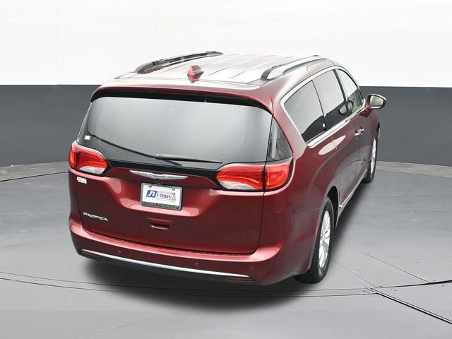 Used 2019 Chrysler Pacifica Touring-L image 61