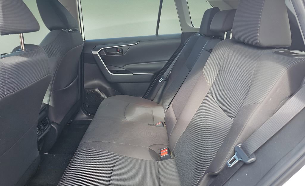 Used 2024 Toyota RAV4 LE AWD/4WD image 11