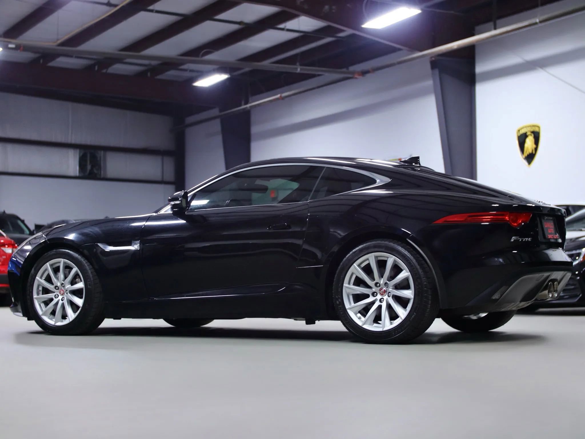Used 2017 Jaguar F-TYPE Coupe image 19