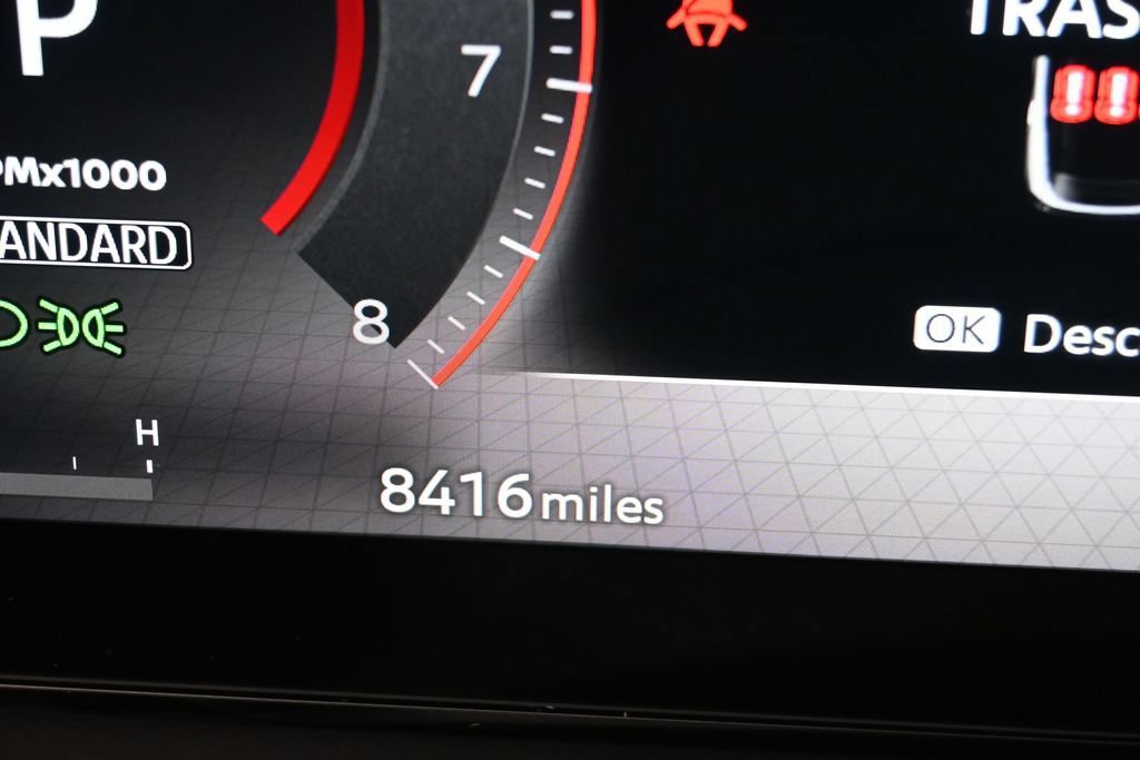 Used 2025 Nissan Kicks SR FWD image 12