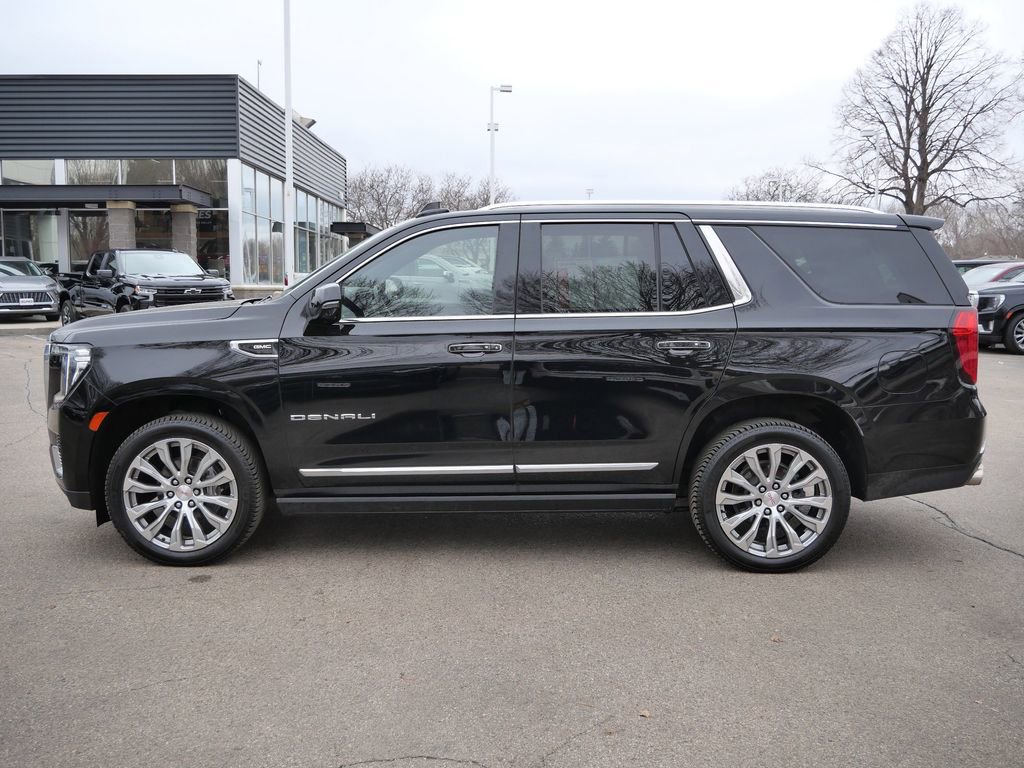 Used 2022 GMC Yukon Denali w/ Denali Premium Package AWD/4WD image 6