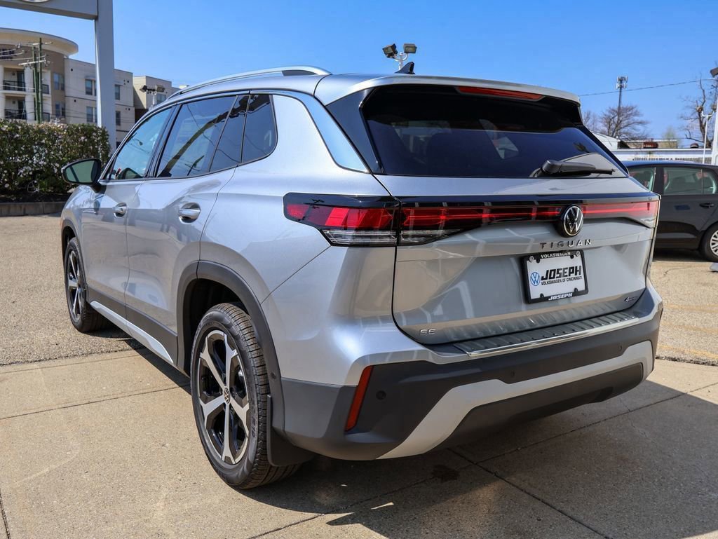 New 2026 Volkswagen Tiguan SE AWD/4WD image 3