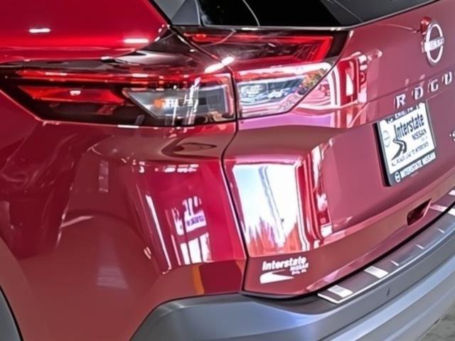 Used 2023 Nissan Rogue SV AWD/4WD image 10