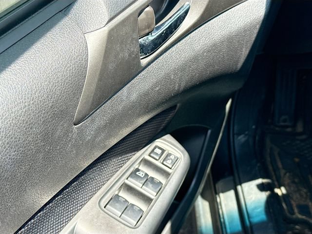 Used 2011 Subaru Forester 2.5X Premium AWD/4WD image 17