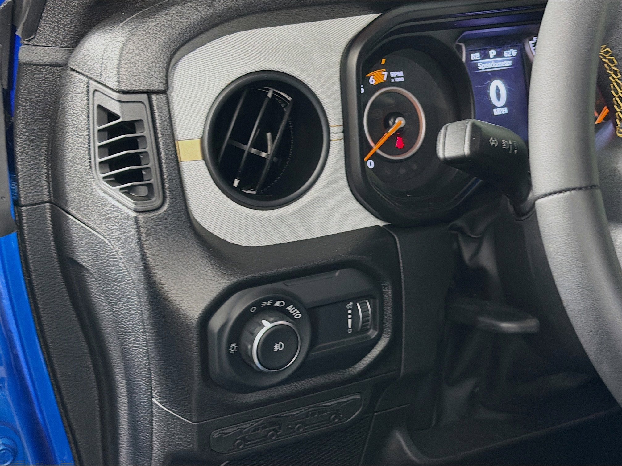 Used 2024 Jeep Wrangler Sport S image 11