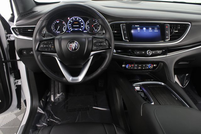 Used 2022 Buick Enclave Avenir w/ Avenir Technology Package image 13