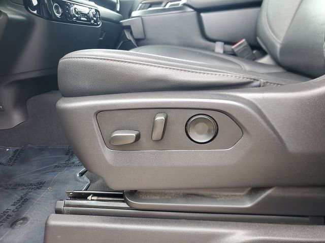 Used 2024 GMC Sierra 1500 SLT AWD/4WD image 16