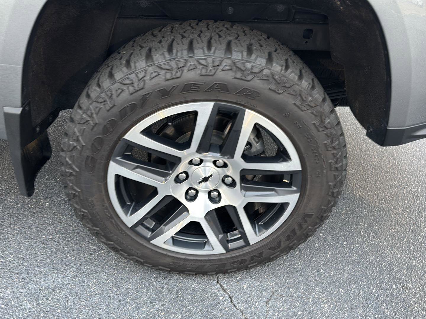 Used 2023 Chevrolet Colorado Z71 w/ Z71 Convenience Package 2 image 34