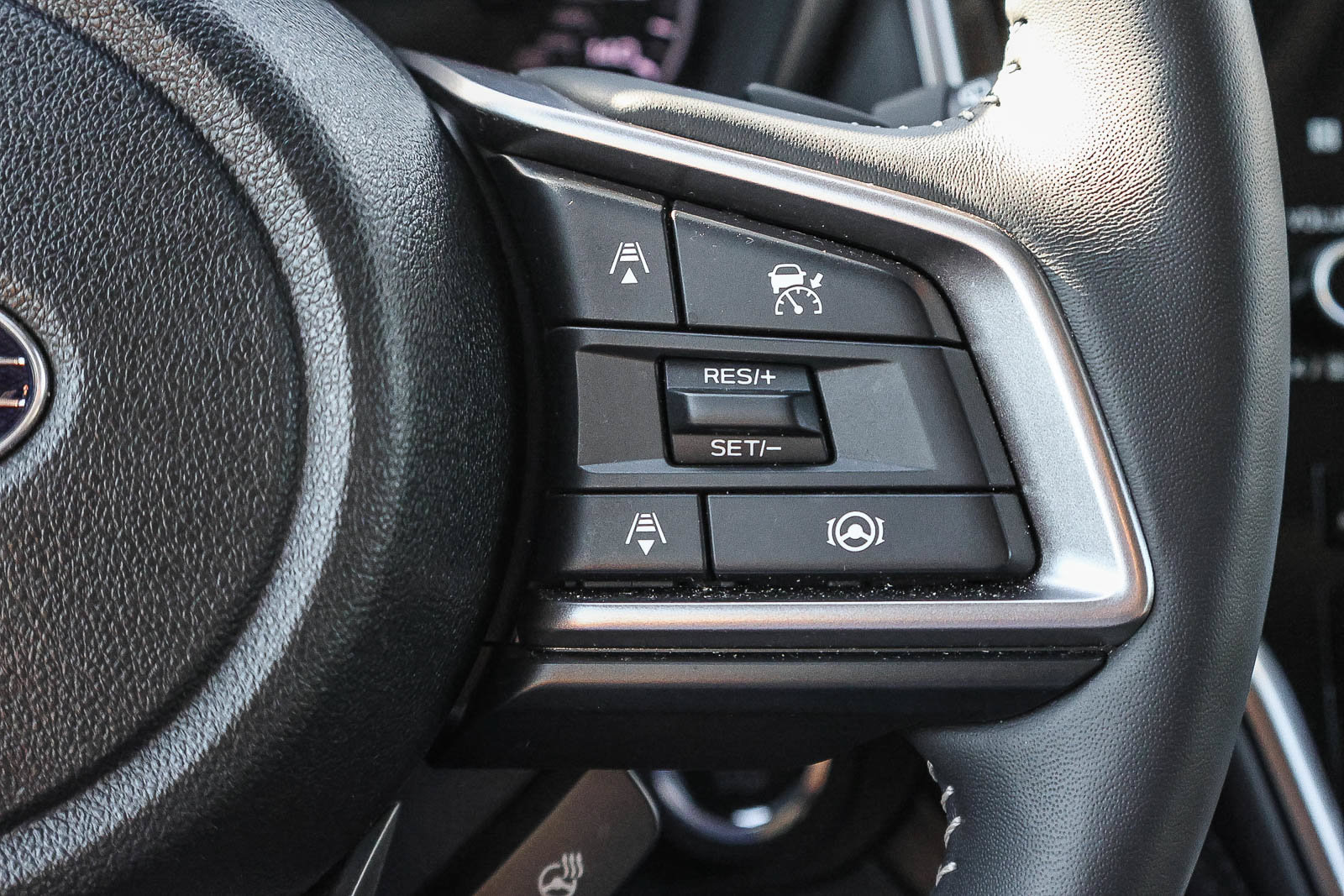 Used 2025 Subaru Outback Touring XT AWD/4WD image 32