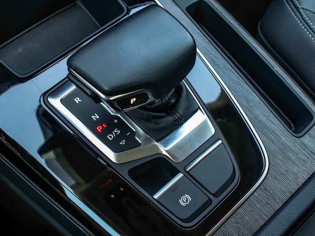 Used 2023 Audi Q5 2.0T Premium w/ Convenience Package AWD/4WD image 23