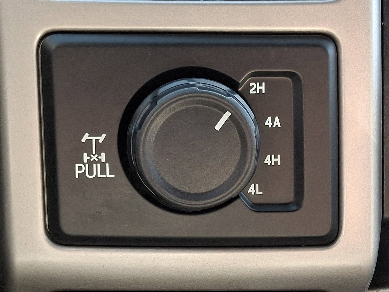 Used 2019 Ford F150 Lariat w/ Equipment Group 501A Mid AWD/4WD image 24