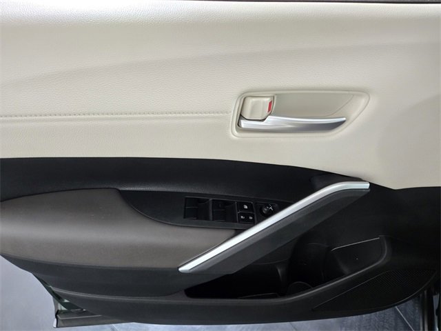 Used 2024 Toyota Corolla Cross XLE image 29