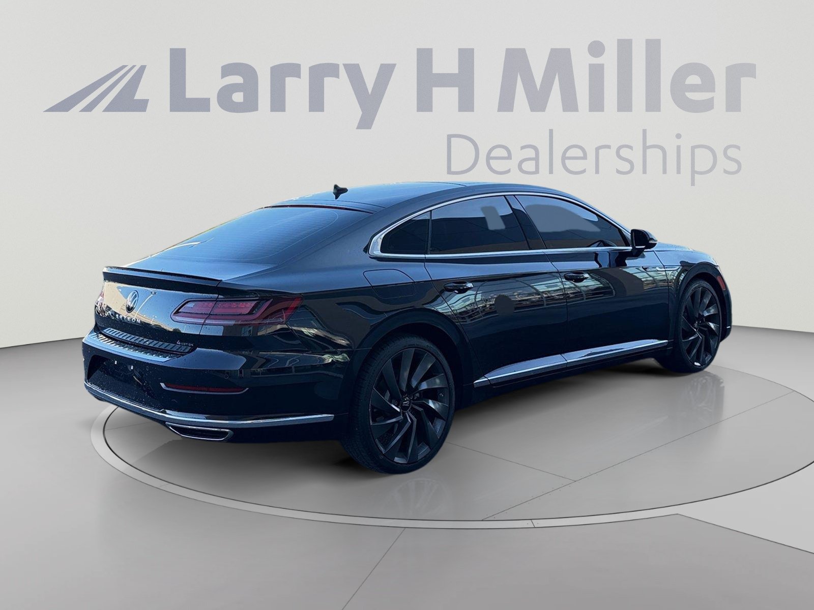 Used 2023 Volkswagen Arteon SEL AWD/4WD image 5